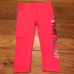 Nike Dri-Fit Girls Leggings. NWT